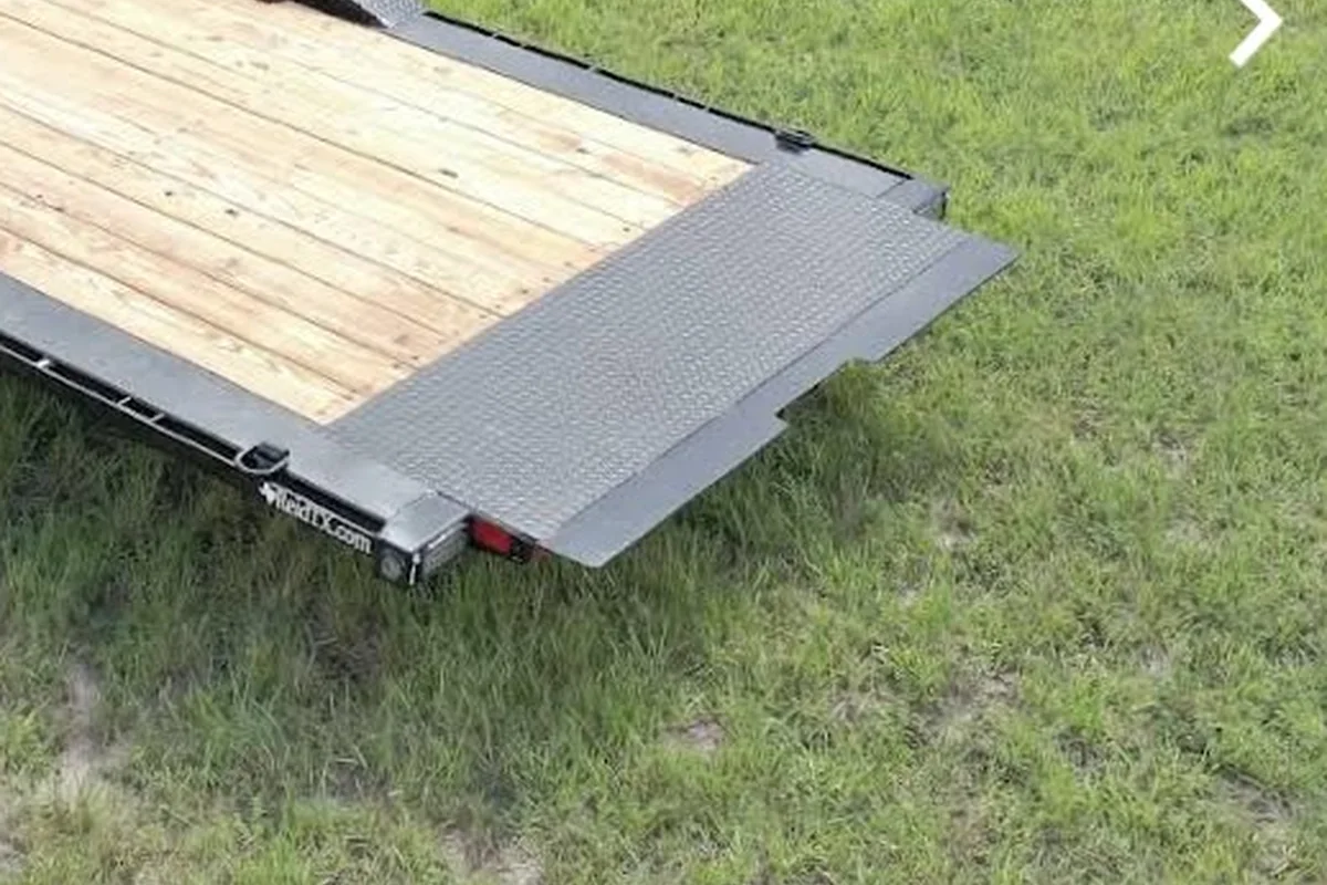 Rear deck detail on LA Trailers Rental trailer